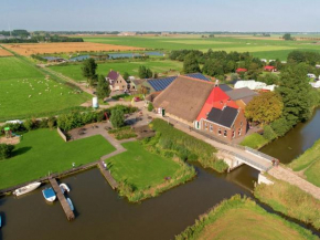 Lush Farmhouse in St Annaparochie with Infrared Sauna